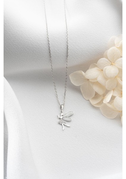 925 Ayar Gümüş Işıklı Kutuda Peri Kolye fırsatları