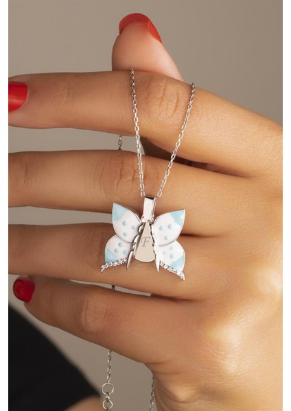 925 Ayar Kelebek Açılabilen Isimli Gümüş Kolye