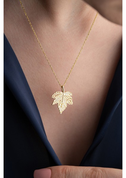 925 Ayar Gümüş Işıklı Kutuda Çınar Yaparğı Kolye modelleri