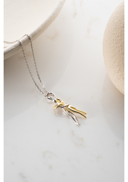 925 Ayar Gümüş Sarılan Kolye