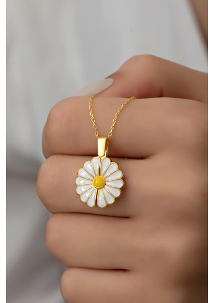 925 Ayar Gümüş Isimli Açılan Papatya Kolye fırsatları