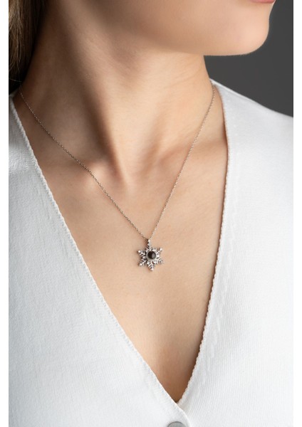 925 Ayar Gümüş Işıklı Kutuda 100 Dilde Seni Seviyorum Kartanesi Kolye modelleri