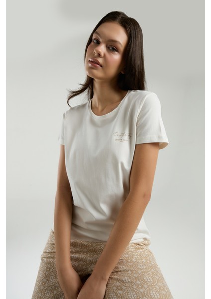 Kadın Sade Yazlık Kısa Kol Desenli Uzun Pantolon Pijama Takımı