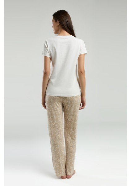 Kadın Sade Yazlık Kısa Kol Desenli Uzun Pantolon Pijama Takımı fırsatları