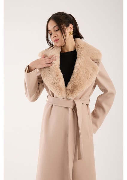 Yakası Kürklü Uzun Kaşe Kaban Bej - 40 fırsatları