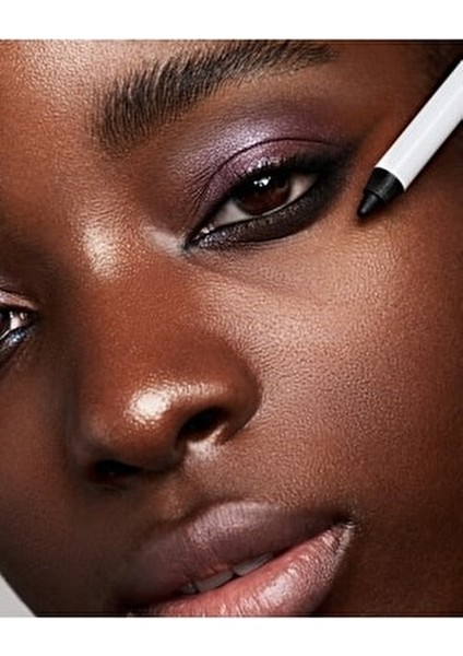 Long Lasting Kajal Eyeliner No 401 Suya Dayanıklı Özellikte 1 Adet Siyah Renk