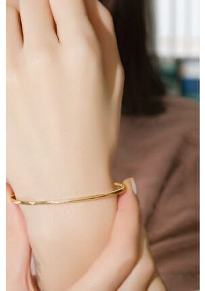 Ajda Bilezik 14 Ayar Altın Kadınlar İçin Aşk Temalı Zarif Tasarım