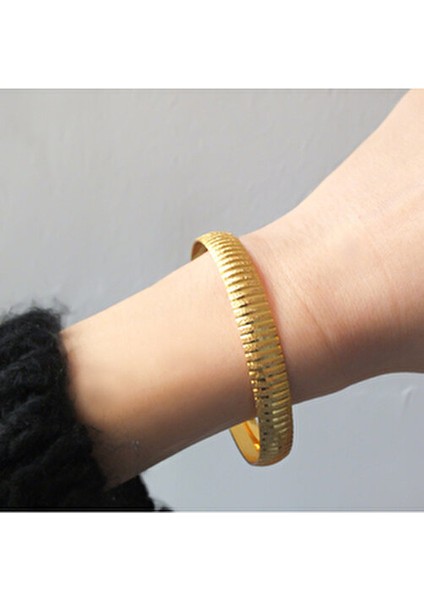 Çizgili Bilezik Altın Kaplama 0.8 cm Suya Karşı Dayanıklı Hediye Paketiyle indirimleri