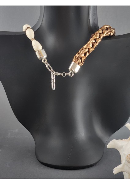 Eşsiz Tasarım Beyaz Turkuaz Taşlı Örme Kolye (45 Cm) fiyatları