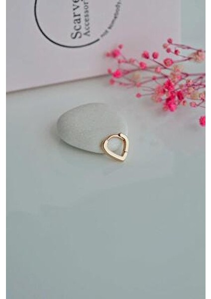 Sacce Kalp Model Taşlı Halka Piercing Kadınlar İçin Rodyum Kaplama 7 mm Kıkırdak Küpesi fırsatları