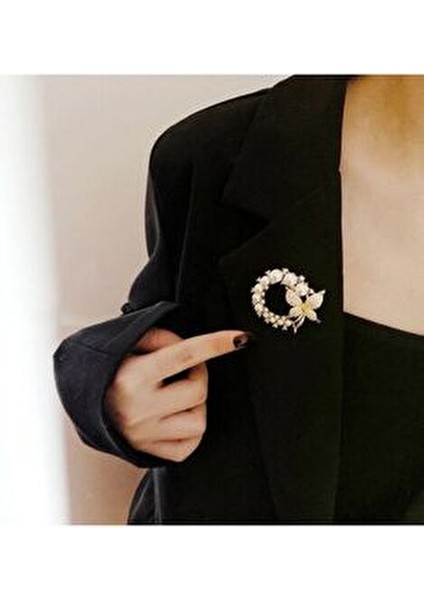 Zarif Broş Metal Alaşım İnci ve Kelebek Detaylarıyla Kadınlar İçin Şık Aksesuar