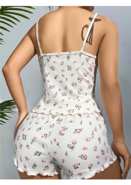 Pamuklu Beyaz Üstüne Çiçek Desen Fitilli Askılı Şortlu Pijama Takımı