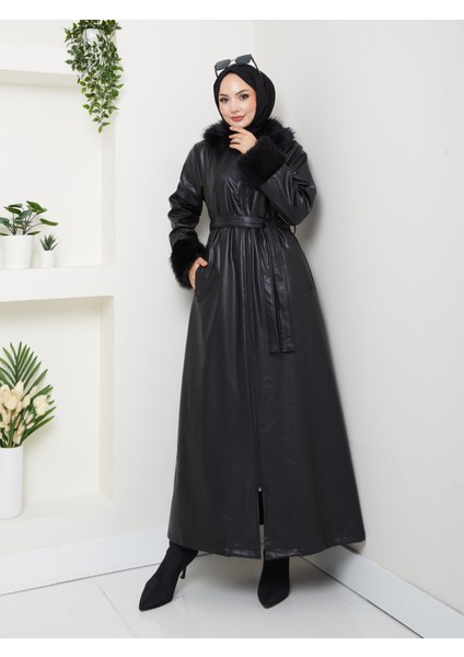 Kadın Kürk Detaylı Uzun Astarlı Siyah Kap modelleri