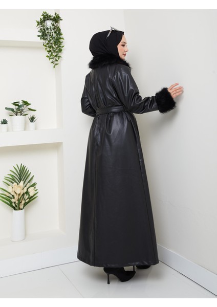 Kadın Kürk Detaylı Uzun Astarlı Siyah Kap