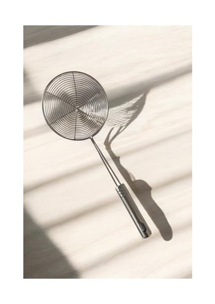 ve Kararmaz Çelik Kevgir-35 cm Çapı 14 cm modelleri