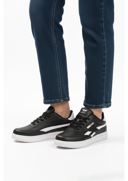 Siyah Beyaz Bağcıklı Erkek Spor Ayakkabı