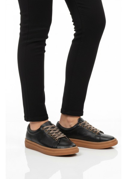 Siyah Bağcıklı Kadın Casual Ayakkabı