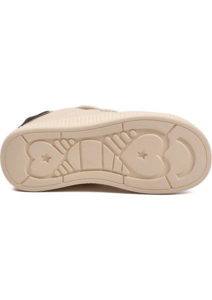 Bej Bağcıklı Unisex Spor Ayakkabı indirimleri