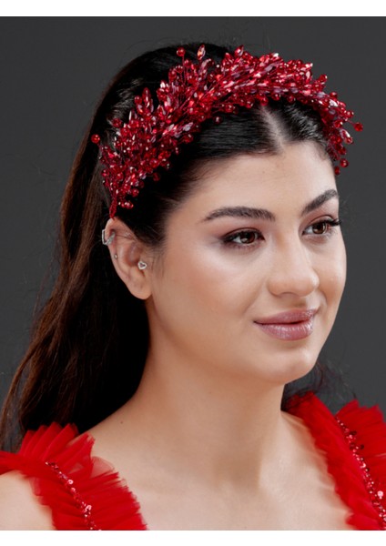 Kristal Taşlı Zarif Taç – Farklı Renk Seçenekleriyle Özel Gün Saç Aksesuarı