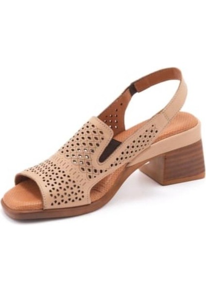 Venüs 2311503Y Kadın Hakiki Deri Kalın Orta Topuklu Yazlık Ayakkabı