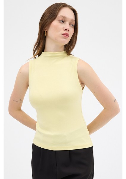 Sarı Kadın Kolsuz Yüksek Yaka Body 8155A