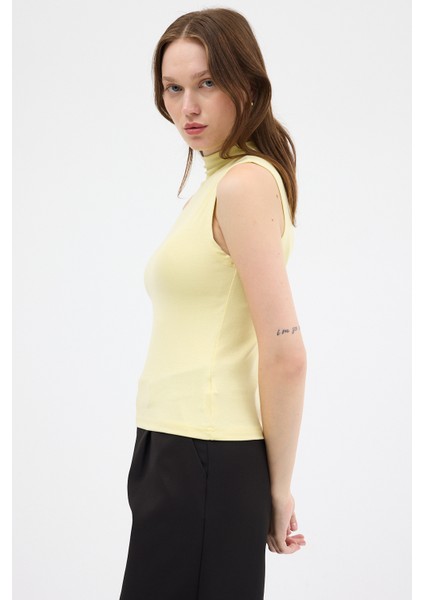 Sarı Kadın Kolsuz Yüksek Yaka Body 8155A