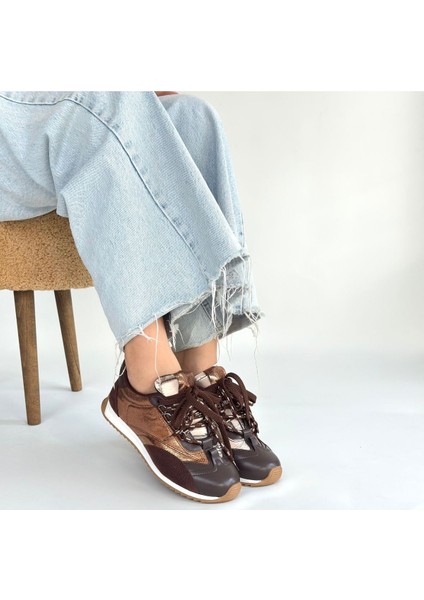 Kahverengi Paraşüt Detaylı Bağcıklı Kadın Spor Ayakkabı fırsatları