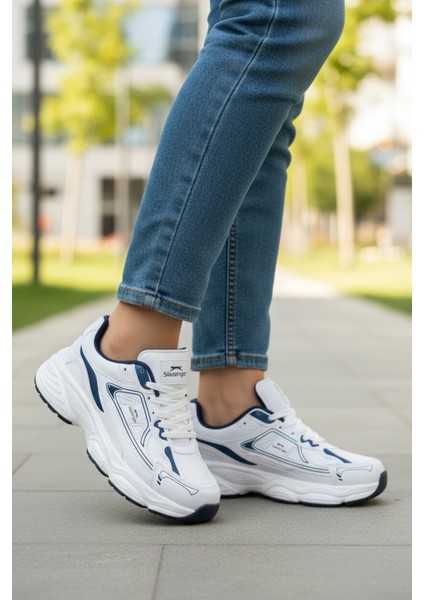 Beyaz Lacivert Bağcıklı Unisex Spor Ayakkabı modelleri