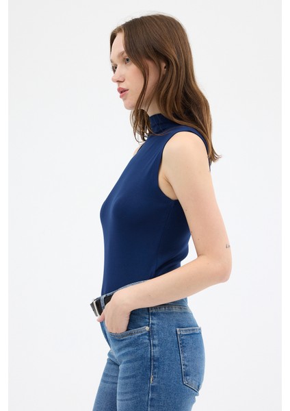 Laci Kadın Kolsuz Yüksek Yaka Body 8155A modelleri