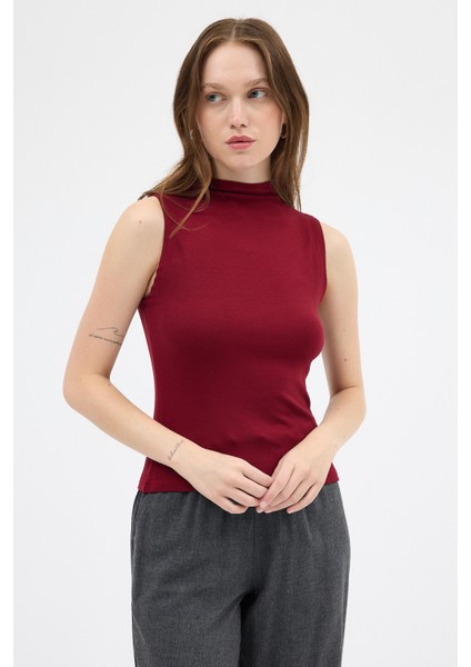 Bordo Kadın Kolsuz Yüksek Yaka Body 8155A