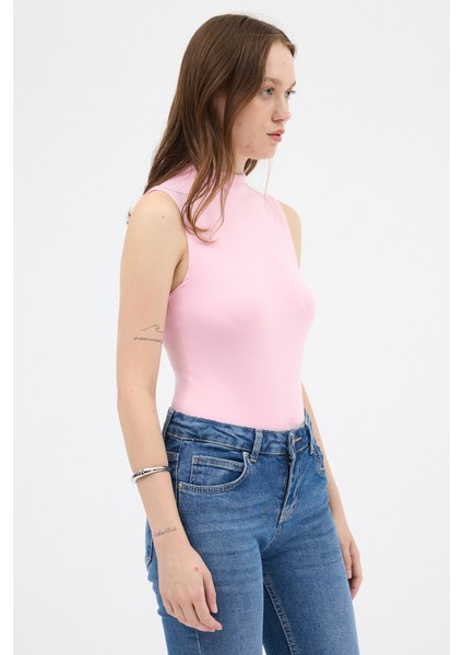 Pembe Kadın Kolsuz Yüksek Yaka Body 8155A modelleri