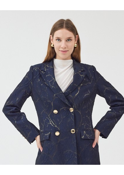Kadın Jakar Desenli Kruvaze Kapamalı Kırlangıç Yaka Ceket fiyatları