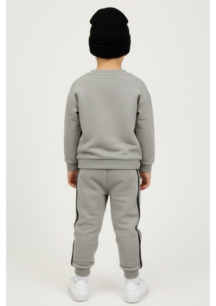 Erkek Çocuk Şeritli 3 Iplik Gri Alt Üst Takım fırsatları
