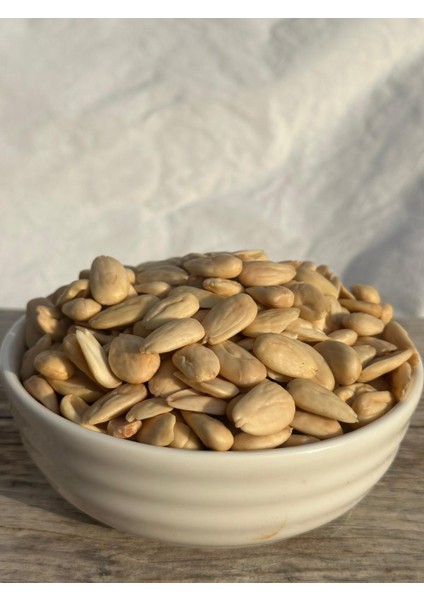 Soyulmuş Kavrulmuş Badem 200 gr