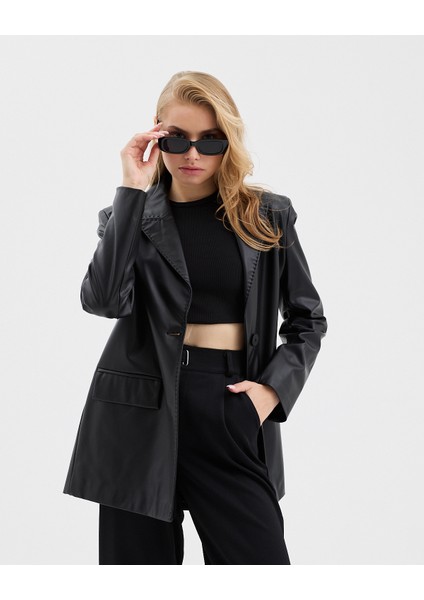 Kadın Suni Deri Mono Kapamalı Fletolu Cep Detaylı Ceket