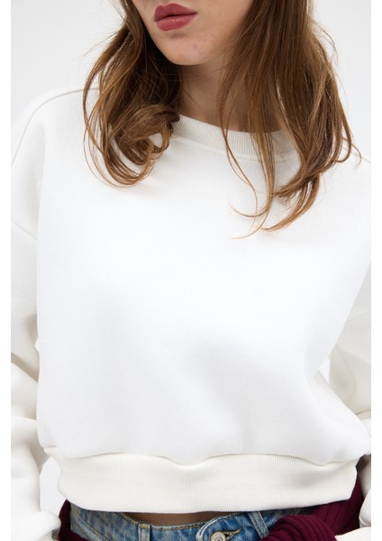 Ekru Kadın Crop Bisiklet Yaka Sweatshirt 9210M indirimleri