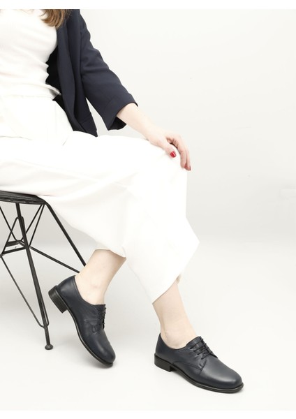 Gön Hakiki Deri Yuvarlak Bağcıklı Kadın Ayakkabı 24177 fiyatları