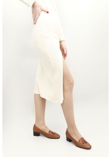 Gön Hakiki Deri Küt Burun Kısa Kalın Topuklu Püsküllü Kadın Ayakkabı 13313 fiyatları