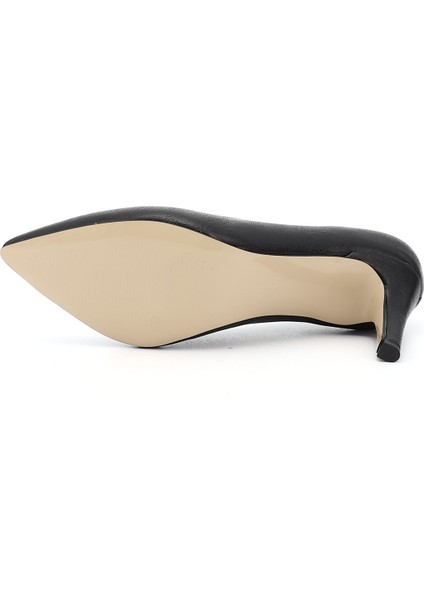 Gön Sivri Burun İnce Ökçe Kadın Topuklu Ayakkabı 37170 fırsatları