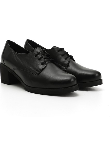 Gön Hakiki Deri Yuvarlak Burun Orta Topuklu Bağcıklı Kadın Ayakkabı 24230 modelleri