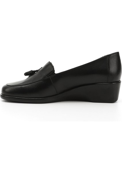 Kadın Siyah Dolgu Taban Püsküllü Hakiki Deri Ayakkabı fırsatları