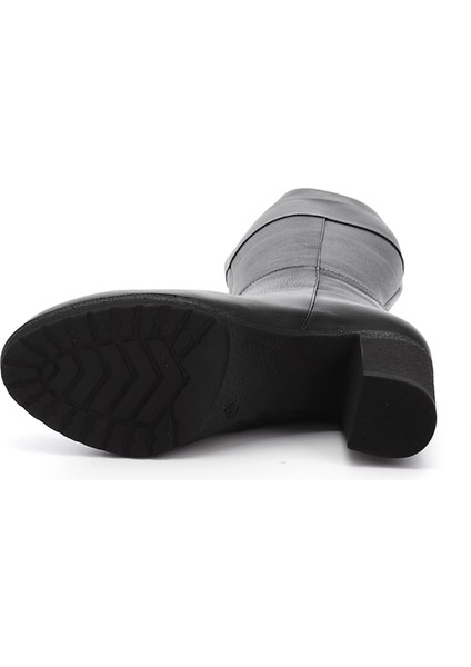 Kadın Siyah Fermuarlı Kalın Topuklu Hakiki Deri Çizme fırsatları