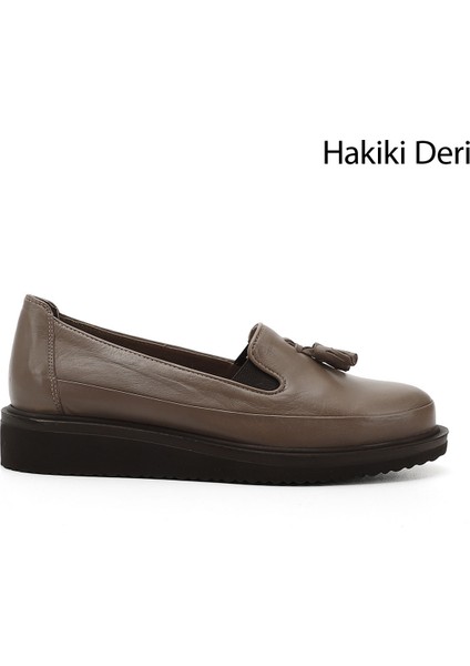 Gön Hakiki Deri Yuvarlak Burun Dolgu Taban Püsküllü Kadın Günlük Ayakkabı 24142