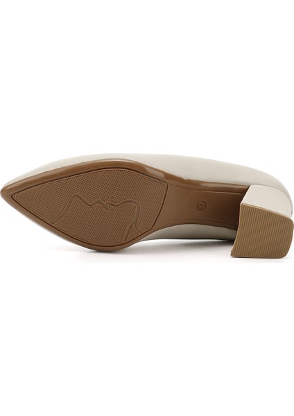 Kadın Bej Sivri Burun Orta Kalın Topuklu Hakiki Deri Ayakkabı indirimleri