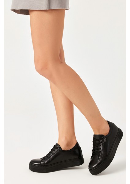 Gön Hakiki Deri Yuvarlak Burun Düz Taban Bağcıklı Kadın Sneaker 24240 fiyatları