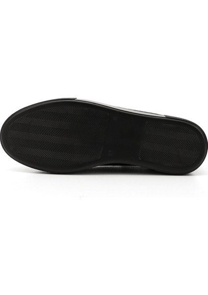 Gön Hakiki Deri Yuvarlak Burun Düz Taban Bağcıklı Kadın Sneaker 24240 indirimleri