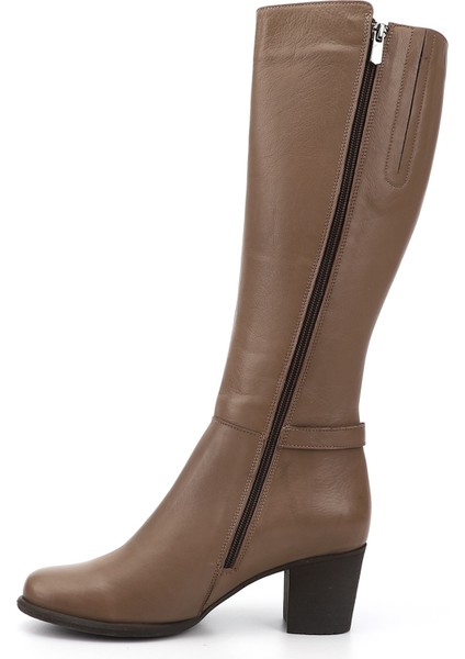 Gön Hakiki Deri Yuvarlak Burun Kauçuk Taban Topuklu Fermuarlı Tokalı Kadın Çizme 46501 fırsatları