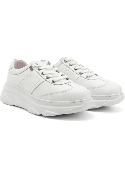 Kadın Beyaz Dolgu Taban Bağcıklı Hakiki Deri Sneaker modelleri