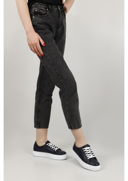 Gön Hakiki Deri Yuvarlak Burun Düz Taban Bağcıklı Kadın Sneaker 24240 fiyatları