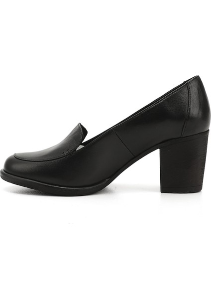 Kadın Siyah Orta Kalın Topuklu Hakiki Deri Ayakkabı fırsatları
